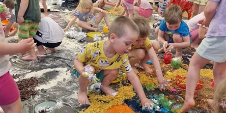 Dzień Kosmosu sensorycznie w Biedronkach
