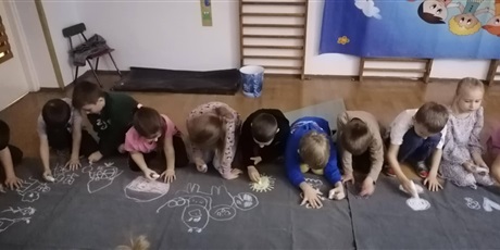 Gwiezdny Teatr - Niesamowite ruchy Ziemi - gr. Mrówki i Pszczółki