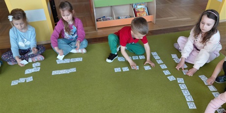 Kwiecień, co plecie, czyli matematyczne i językowe zabawy Sówek😃