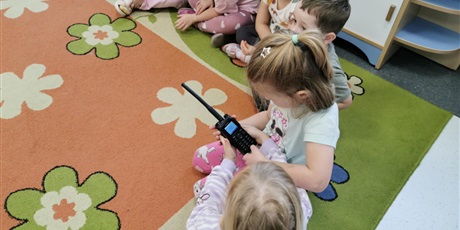 Motylki i Pszczółki poznały zawód pracownika Straży Granicznej