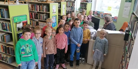 Pszczółki i wycieczka do biblioteki