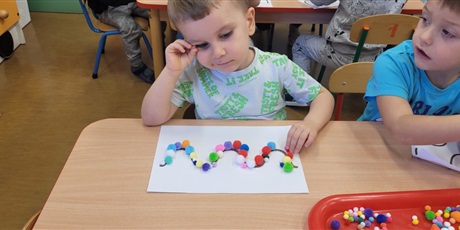 Sensoryczne zabawy Biedronek