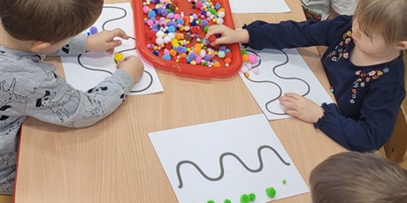 Sensoryczne zabawy Biedronek