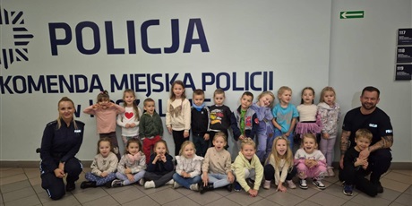 Sówki poznały zawód Policjanta