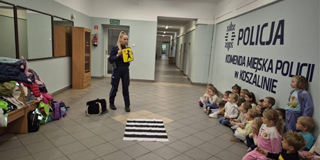 Sówki poznały zawód Policjanta