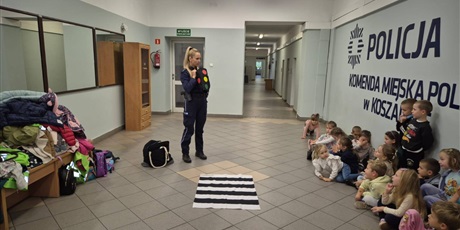 Sówki poznały zawód Policjanta