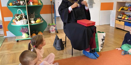 Żabki poznały zawód Sędziego