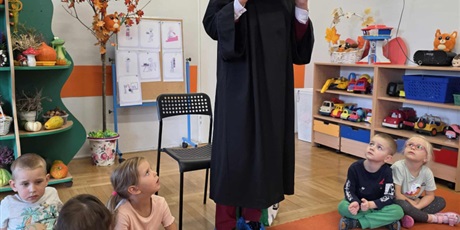 Żabki poznały zawód Sędziego