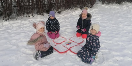 Zajęcia outdoorowe Pszczółek