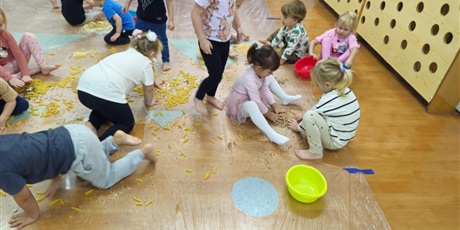 Zajęcia sensoryczne u Motylków